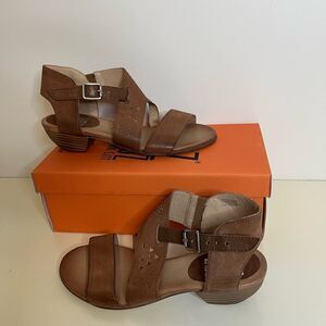 NIB- Miz Mooz Leather Wide Width Heeled Sandals - Cienna
